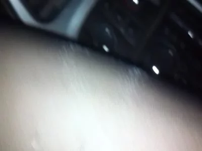 [原创] 星哥--车震新婚90后，开档丝袜--公园门口车震